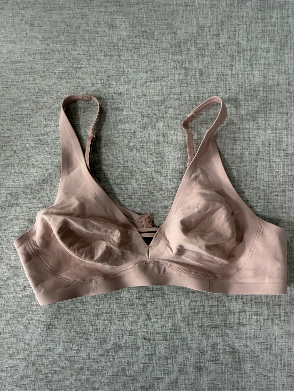 Soma Essentials Unlined Wireless Bra size 36B Nude seamless